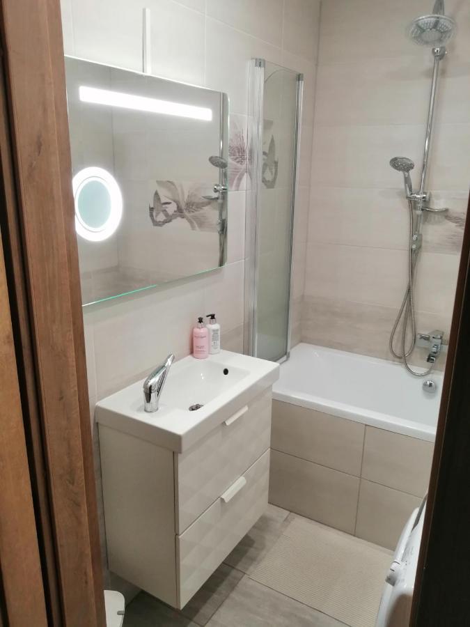 דירות זנוימו Apartman Barborka מראה חיצוני תמונה