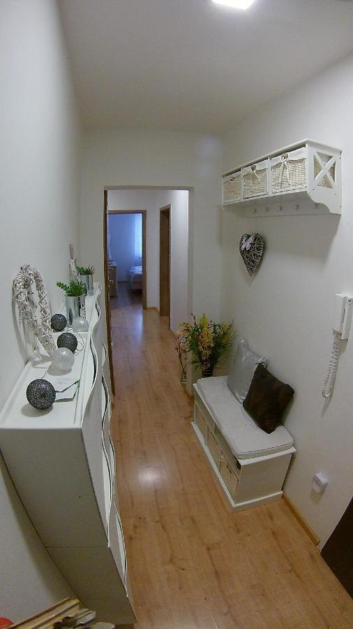 דירות זנוימו Apartman Barborka מראה חיצוני תמונה