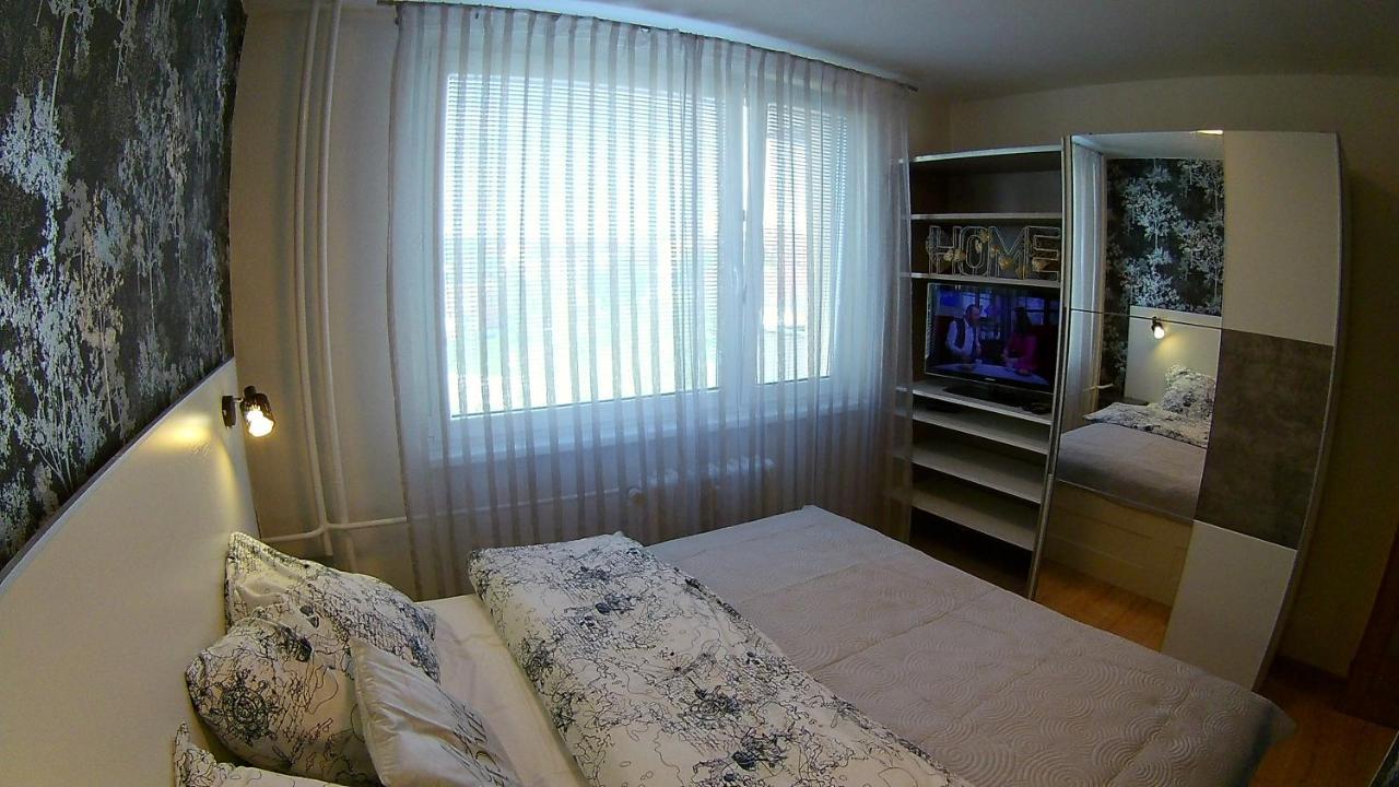 דירות זנוימו Apartman Barborka מראה חיצוני תמונה